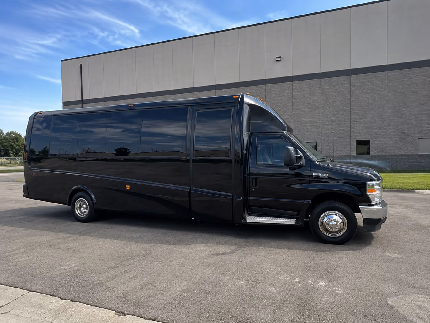 albany bus rentals