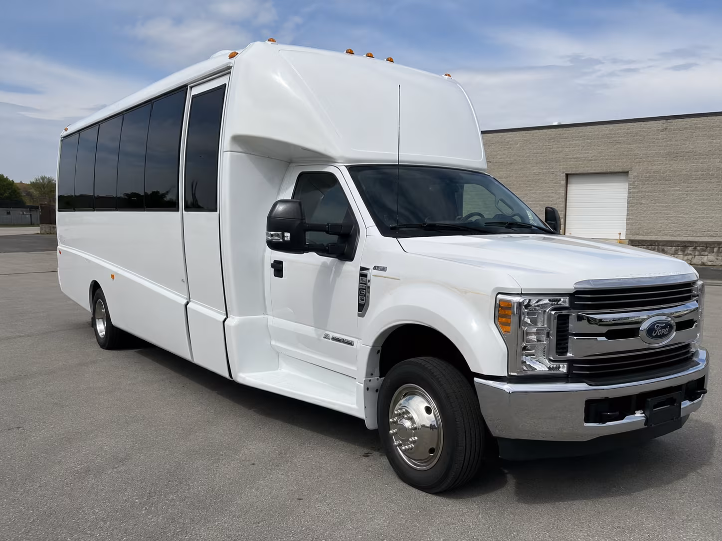 beaverton charter bus rentals for museums and educational attractions