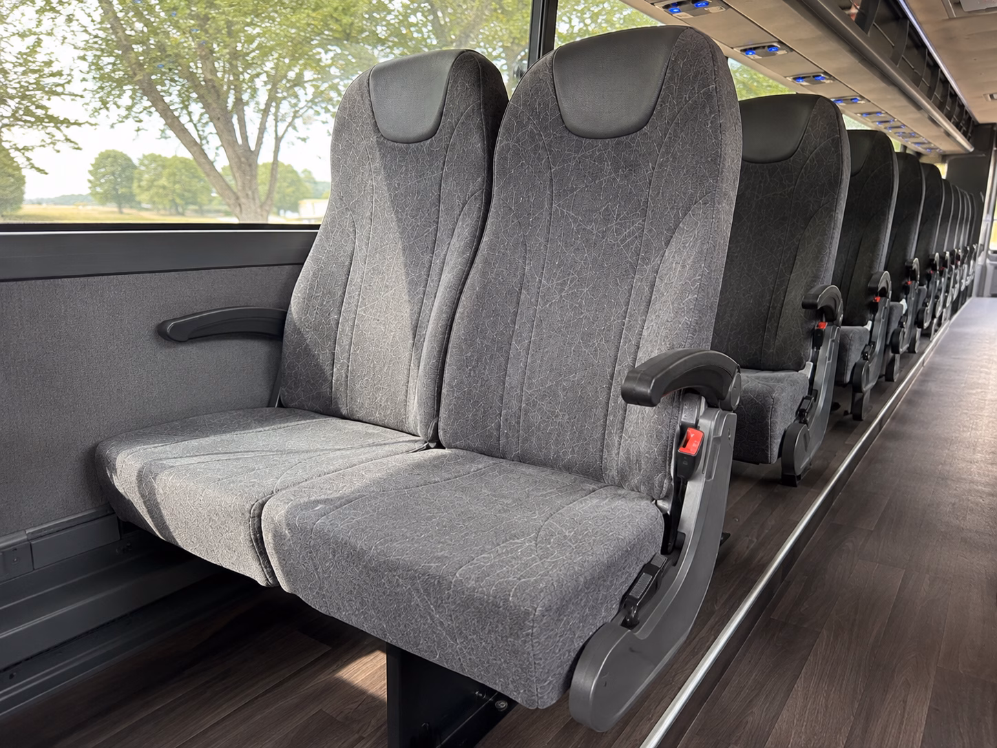 beaverton professional shuttles for beaverton employees