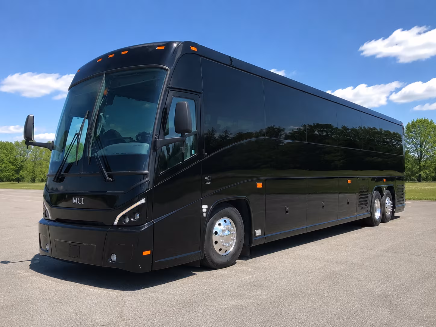 book a bus from salem to the oregon coast wine country and crater lake