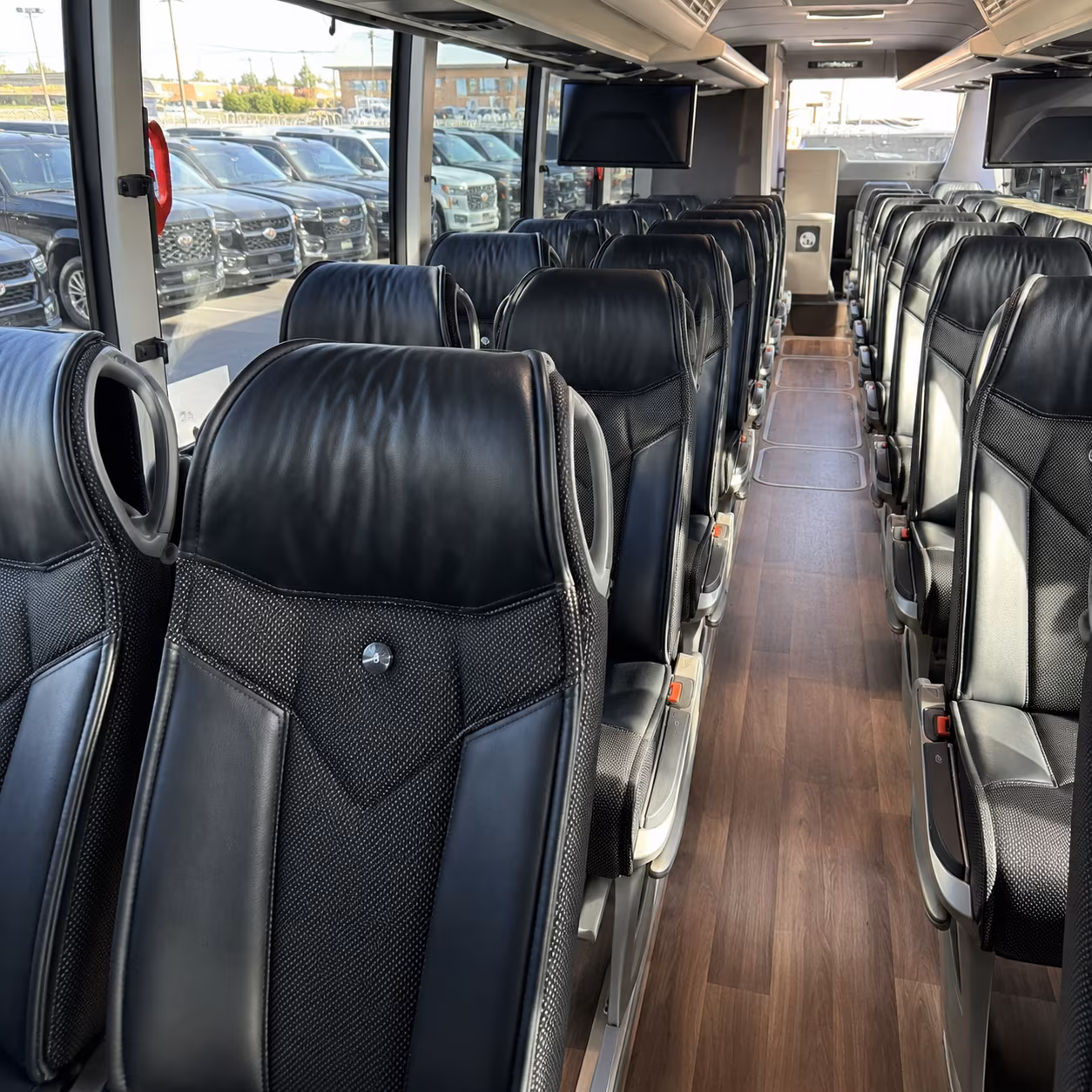 compare buses for science and discovery field trips across salem