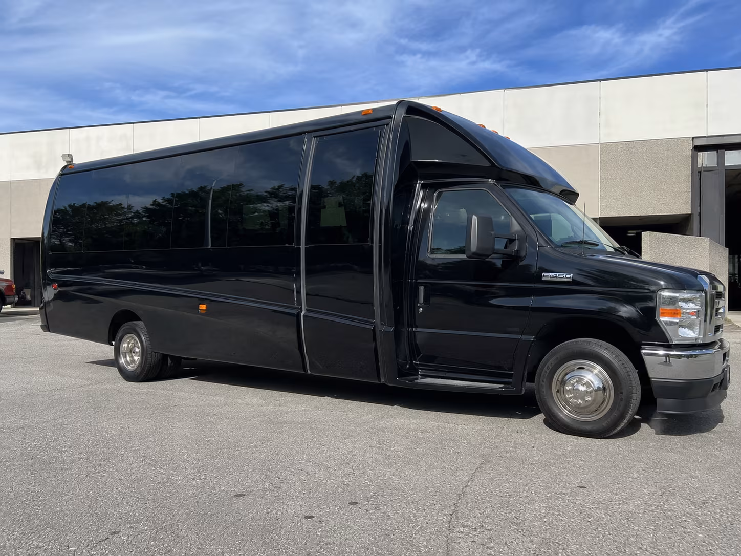 how your starting location and deadhead distance affect charter bus rates in salem