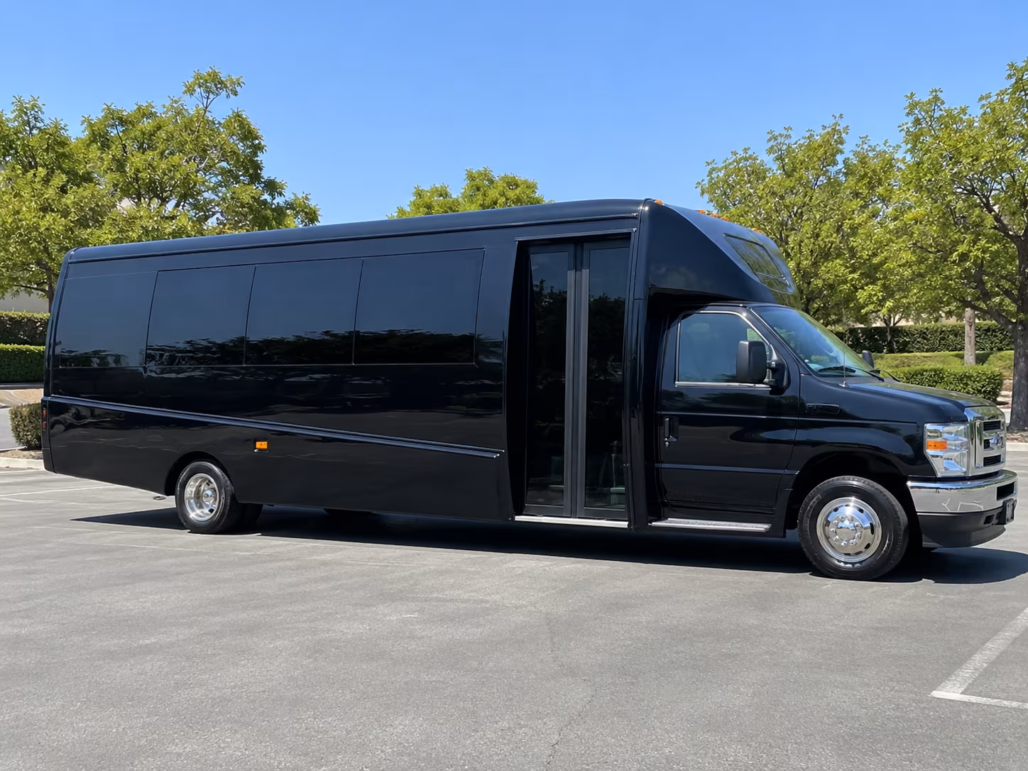 lake oswego efficient private event charter bus rentals in lake oswego