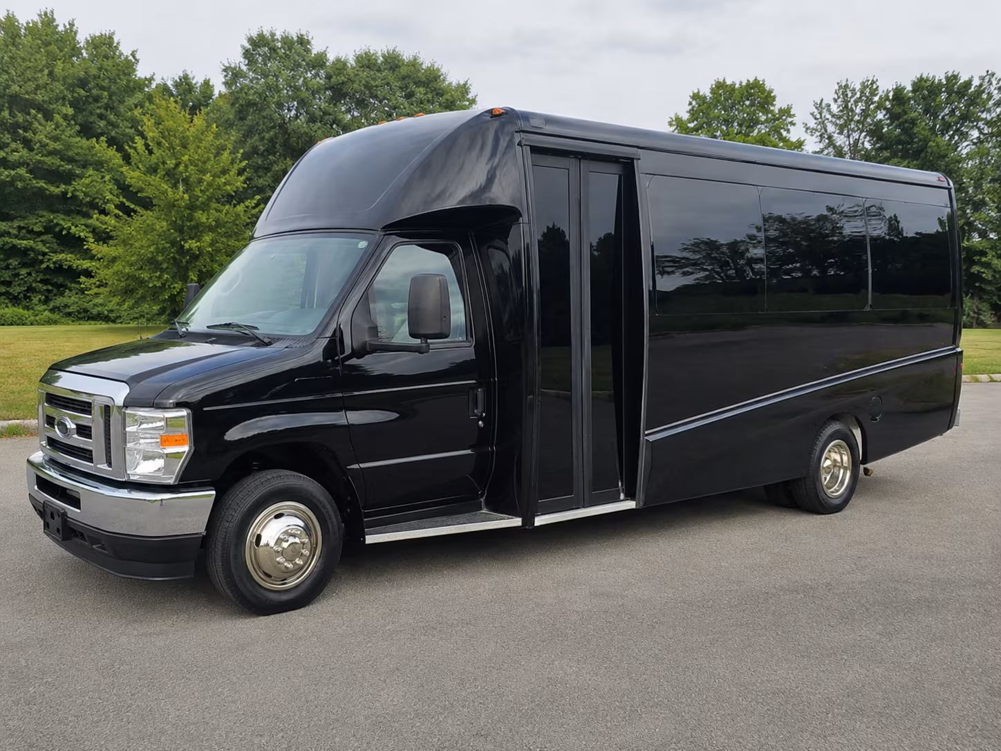 lake oswego private long distance charter bus rentals in lake oswego