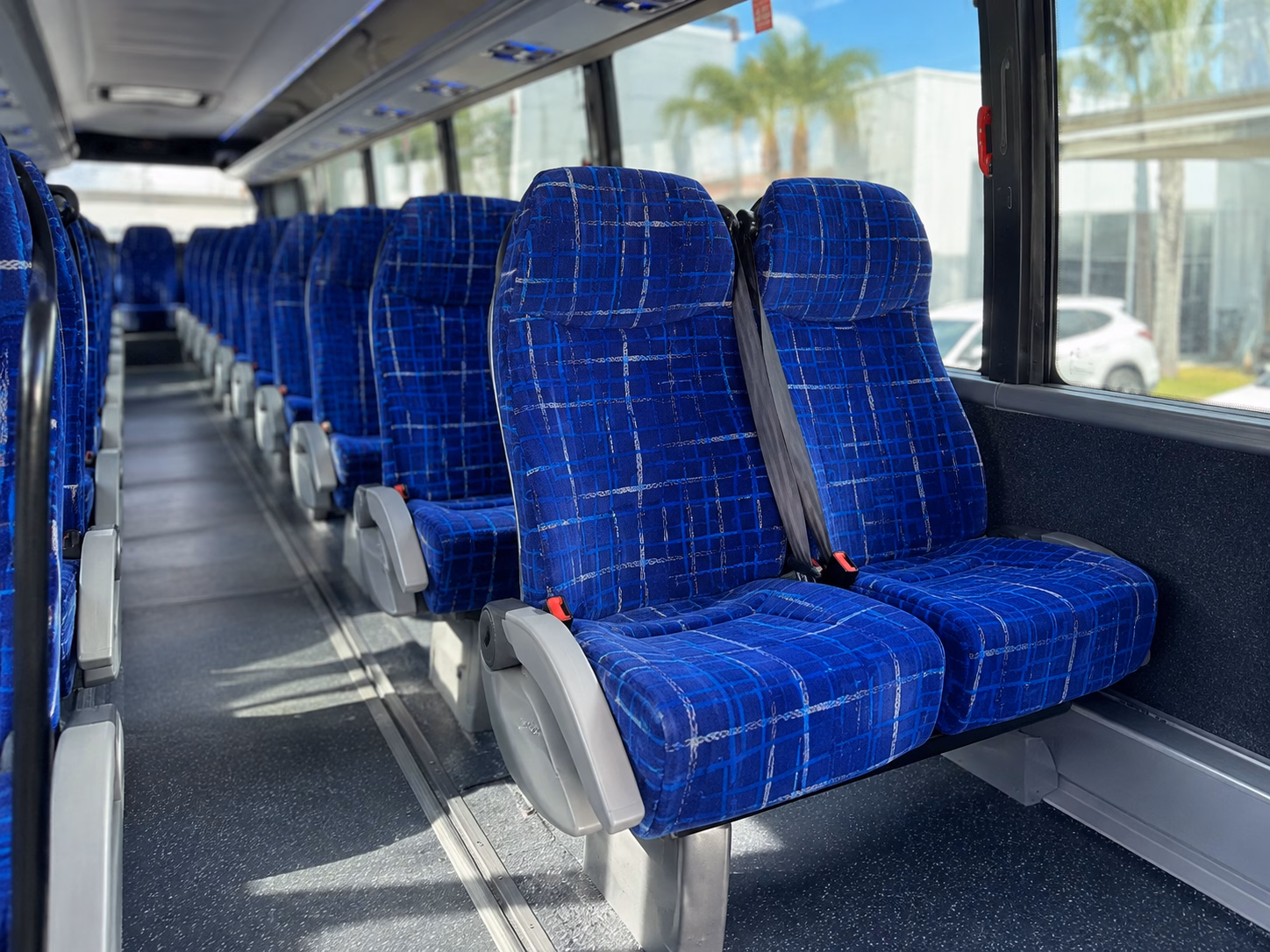 multi day charter bus trips from salem to bend crater lake and the pacific northwest