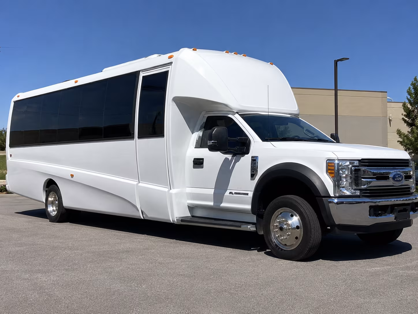 salem airport transportation onboard seating